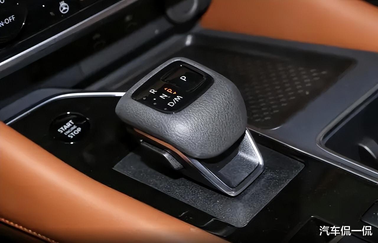 21万中大型SUV，2.0T+9AT标配六七座，比汉兰达更值
