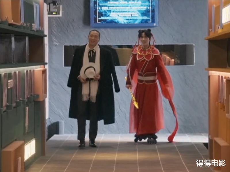 台下拒绝无用社交,台上开嗓炸翻全场,莽村之霸给内娱上了一课