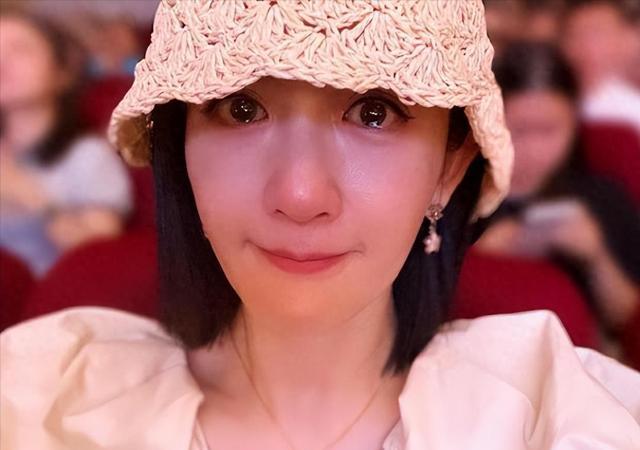 谢娜崩溃了，发长文哭诉三个女儿轮流生病住院，真实婚姻状况曝光