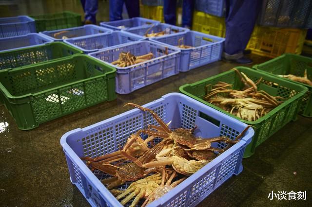 死螃蟹不能吃，为啥超市还卖冰冻螃蟹？售货员：完全不是一个概念