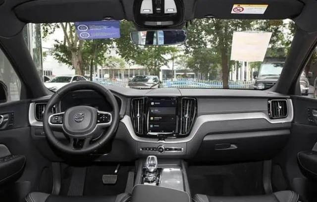 沃尔沃XC60大幅降价，豪华SUV性价比新选择