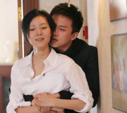 车晓该有多自信?和江疏影同框,科技脸和原装脸差距一目了然!