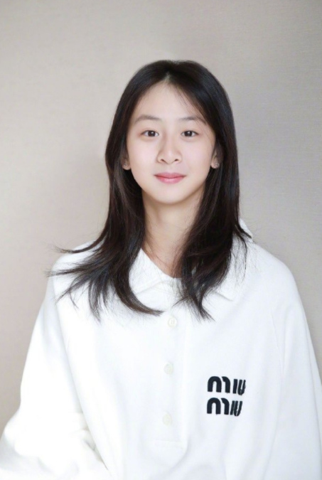 爸爸去哪儿|《爸爸去哪儿》吾家有女初长成！多多18岁，森碟16岁，王诗龄15岁