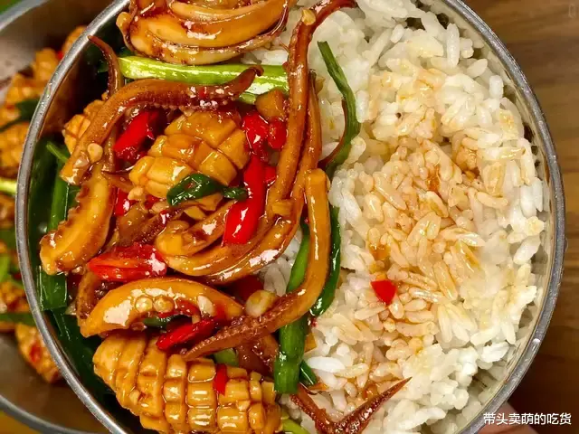 谁还没吃过这3道小炒菜的赶紧去试试,一学就会可口下饭,真香