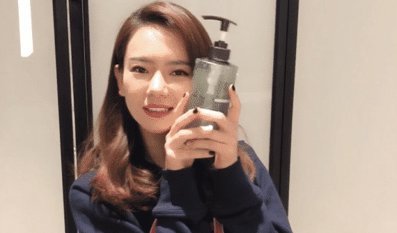 袁咏仪随手一晒的洗发水，价格被曝后，网友：明星的真实消费
