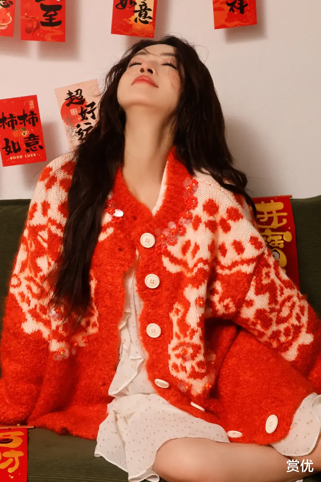 吴谨言慵懒女神 白皙脚丫