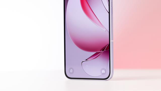 灵韵之翼 紫蝶翩跹 OPPO Reno13 蝶蝶紫图赏