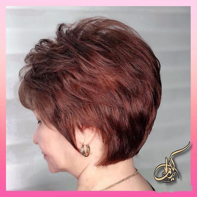 女人过了48岁，短发推荐这三种，漂亮时尚很显年轻