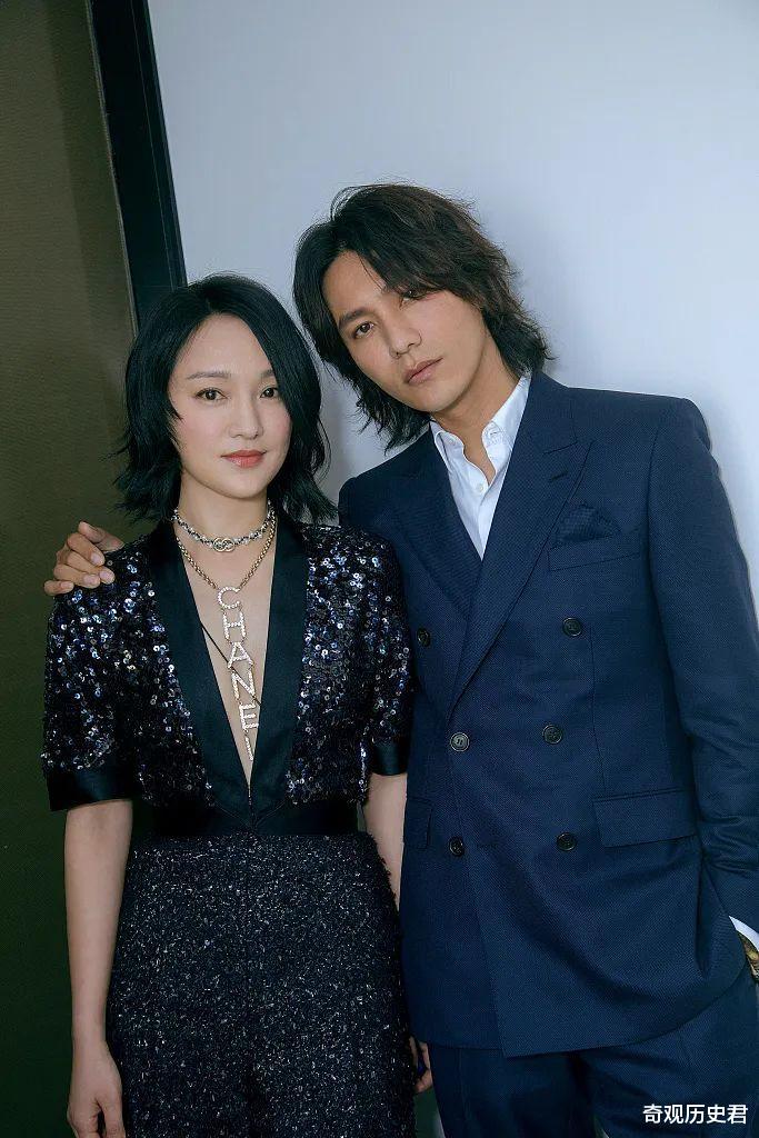 陈坤的儿子已成年,容貌开始显现母亲的基因,可以看得出像谁吗?