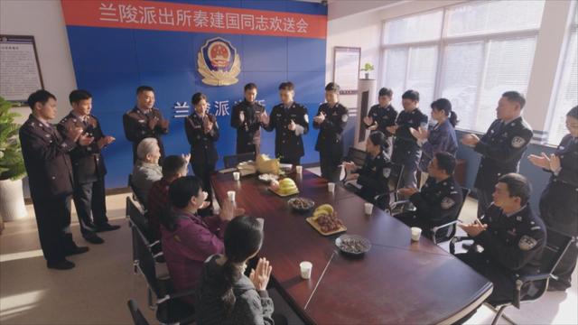 《人民警察》迎来剧终，坏人落网美满结局，留下3个未解之谜