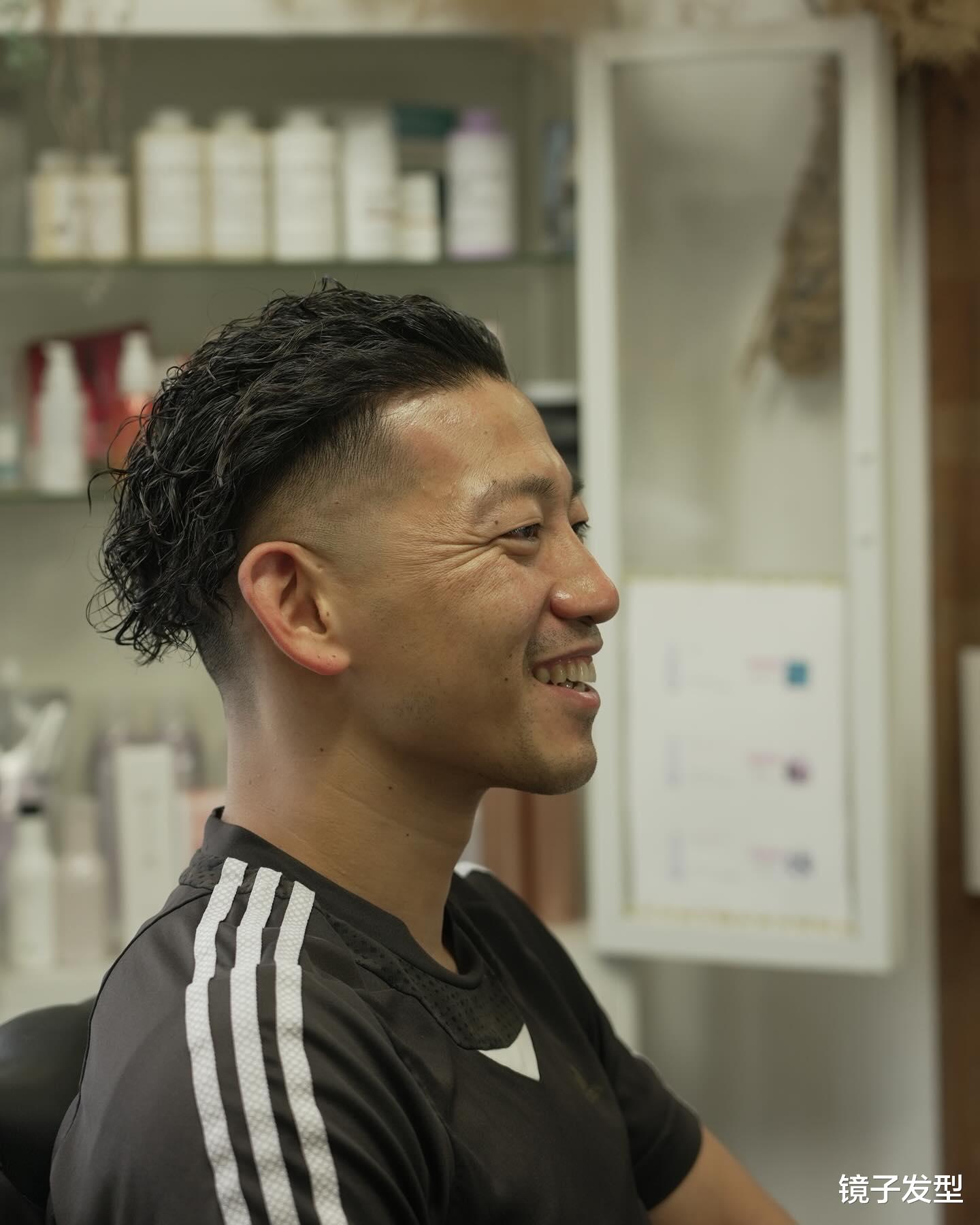 两侧铲短男发,让你帅出新高度,清爽利落还时尚