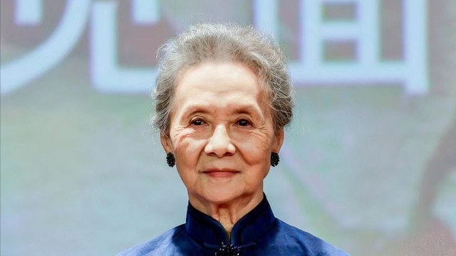 3个内地“女神”，选择优雅的自然老去，从不打针整容，看看是谁