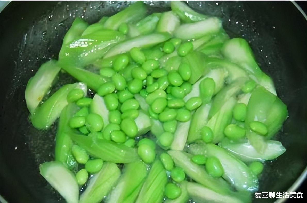 丝瓜和它们一起吃，就是自讨苦吃，很多人不知道，还经常搭配着吃！