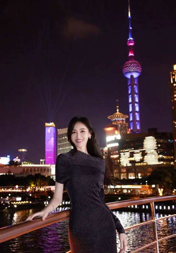 唐嫣突然公布喜讯，粉丝集体炸锅：三年了，终于等到这一天了！