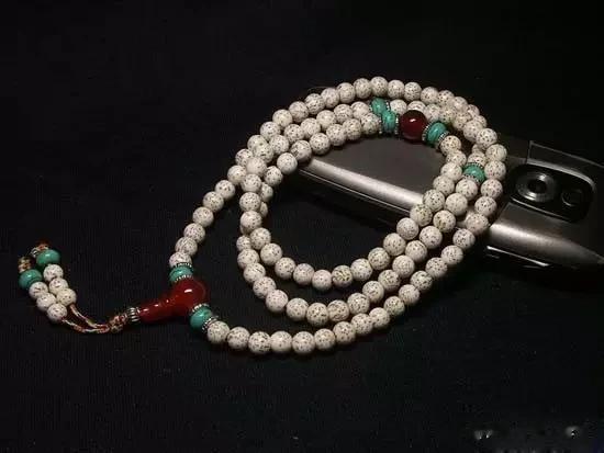 星月黏黏的，很咬手，会不会花？