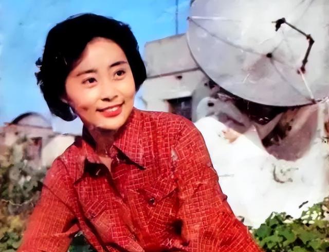 没想到,八一厂捧红的九大女星全都来自山东,齐鲁美女飒气十足