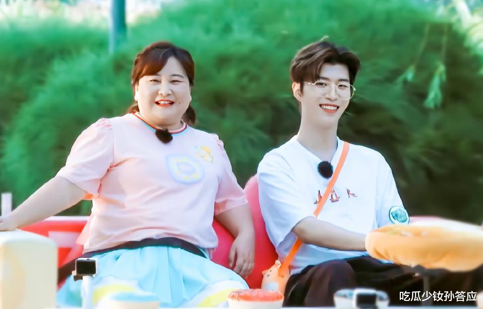 沈腾林允被爆恋情？43岁的王琦终究还是，见识了“逼婚”后的残酷