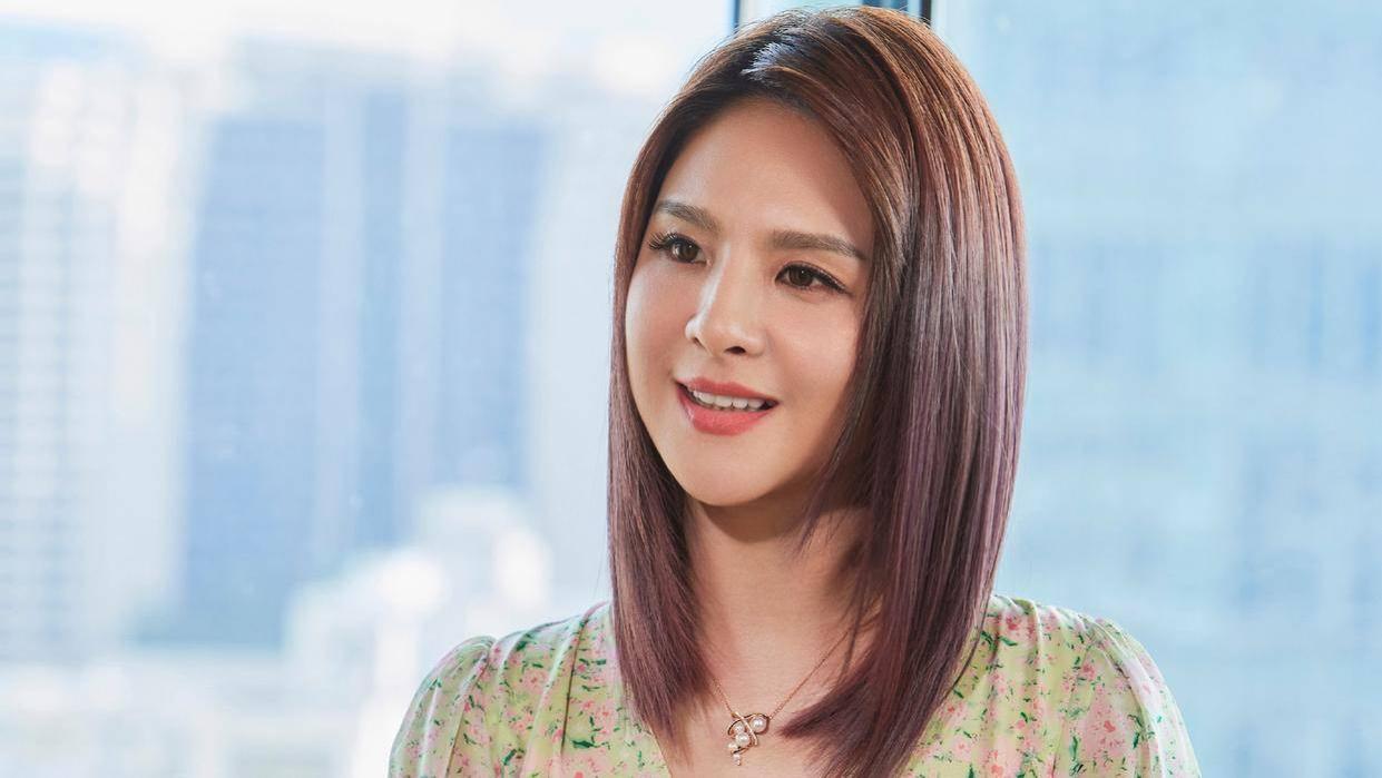 黄雅莉晒四季生子照，记录生命流转，网友点赞：童话般的美好