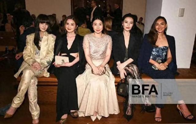 终于看到了贵妇和女明星之间的差距