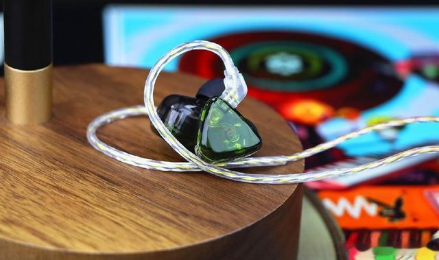 哪怕它是低價(jià)位的HiFi耳機(jī)，音質(zhì)也會有驚喜！揚(yáng)仕YOLO評測