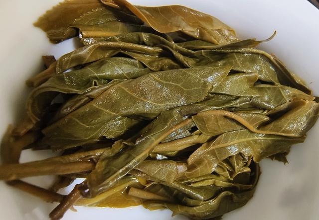 茶界神人辈出：懂茶的人喝茶到底有多牛？吓得瑟瑟发抖！