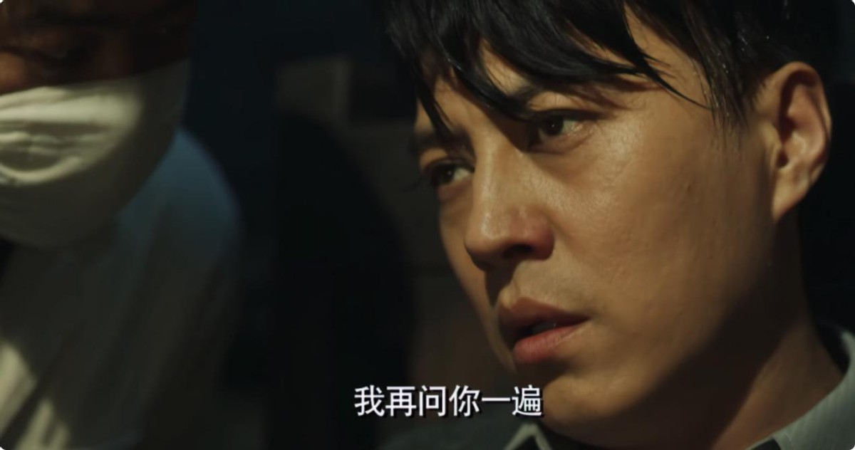 同样是演“电刑”戏,看了林家川和靳东后,才知何为教科书式演技