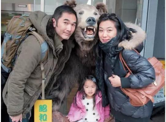 方中信叹无法退休！16岁女儿学马术越骑越贵，学江旻憓击剑更省钱