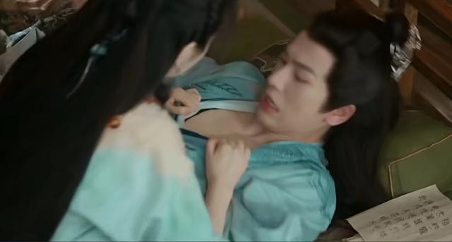 男主实力不足,女主36岁“扮嫩”演少女,演的什么?