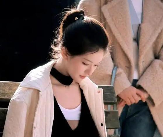 赵露思被爆深夜送医院急救，微博已被封锁，知情人透露更多内幕