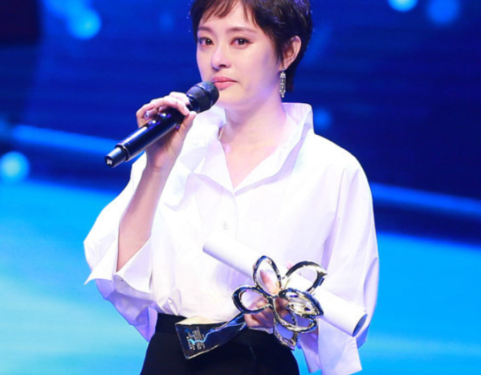 二封视后又怎样？赵丽颖根本接不了孙俪的班