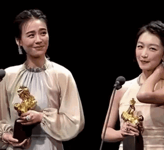 被央视怒批仍不悔改,出门带6个助理30个保镖,网友:你是个啥