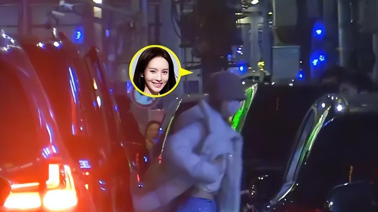 金晨拎礼物拜访胡夏父母！细节看出胡夏太贴心，双方粉丝却吵翻天