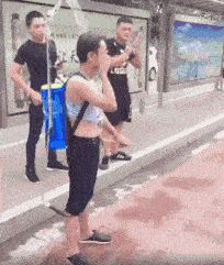 59岁香港最惨美男:帅到窒息却被雪藏,结三次婚又两度丧子