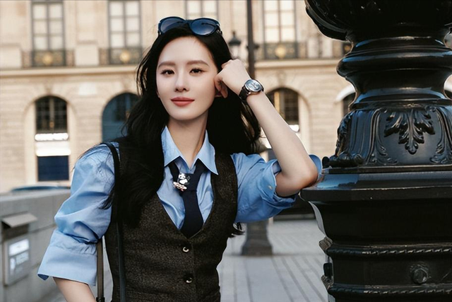 刘诗诗现身奥运赛场,美得令人浑身打激灵,旁边的老外都看呆了!