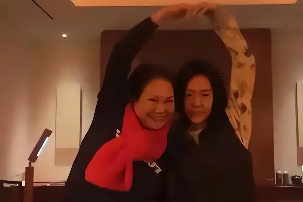 大S的死，除了生病还有内幕？谁也没料到举起屠刀的竟会是这几人