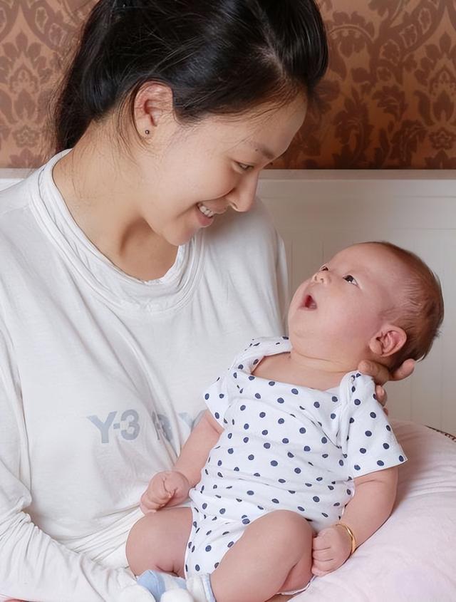 中国最干净的9位女星,不傍富豪、不滥情、个个清白干净