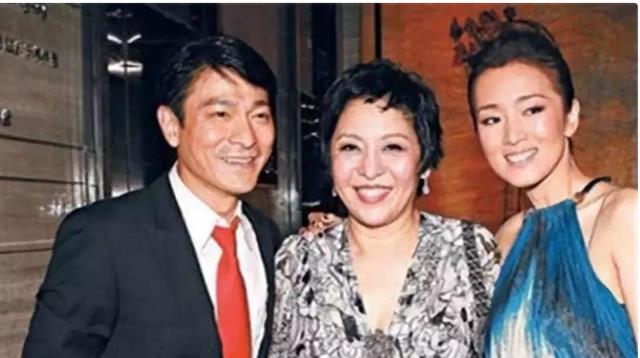 甩无数富商，插足已婚大佬，逼原配让位，怼遍半个港娱，她凭啥？