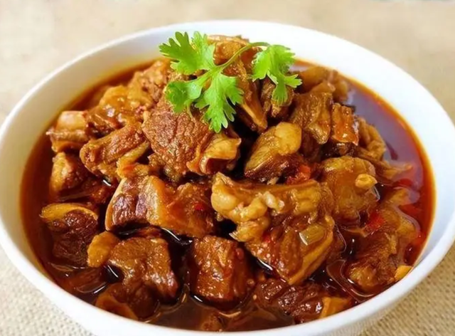 牛肉嚼不烂?是没用对香料,只要放着5种,保证牛肉软嫩不柴