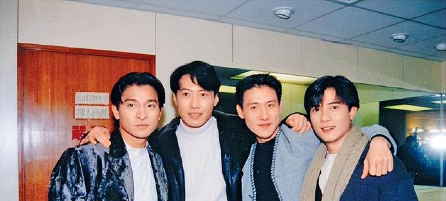 外媒评华语前五歌手,那英没上榜,邓紫棋垫底,冠军实至名归