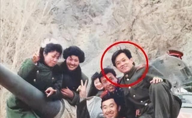 从央视一哥到停职四年,重返央视后坐冷板凳,朱军做错了什么