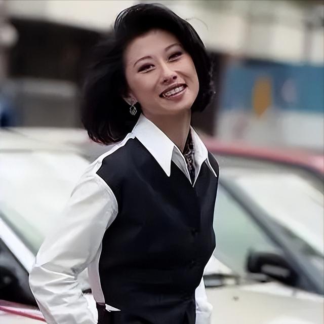 费翔|将春晚变迪厅！初恋是天后叶倩文，64岁的他为何至今未婚？