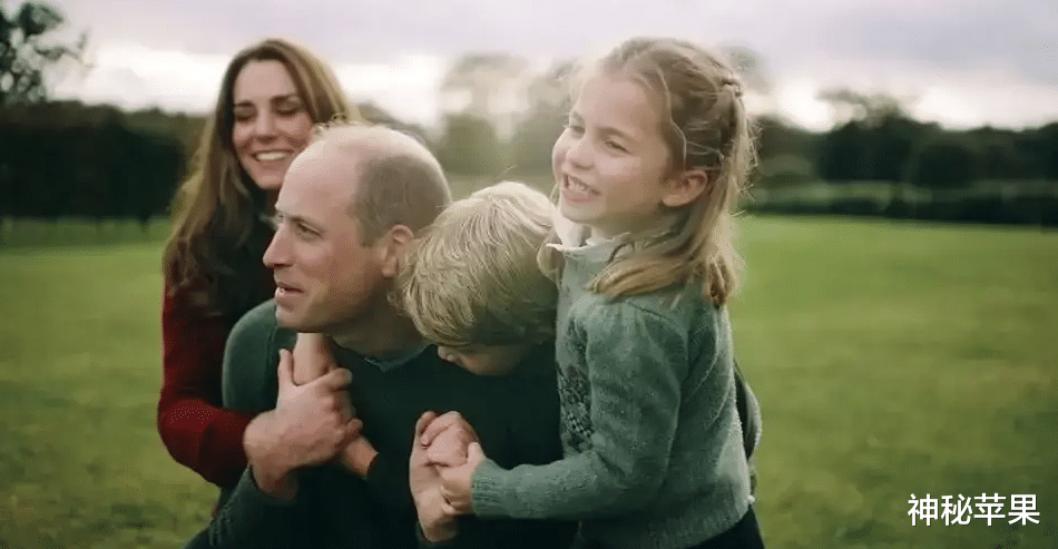 凯特发布全家福照片,除了她之外其他人都是生龙活虎,她很孤独!