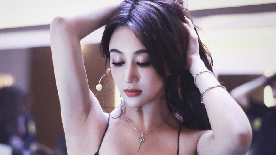 秦霄贤出轨风波升级！前女友含泪再爆料，牵涉孟子义等多位女星！