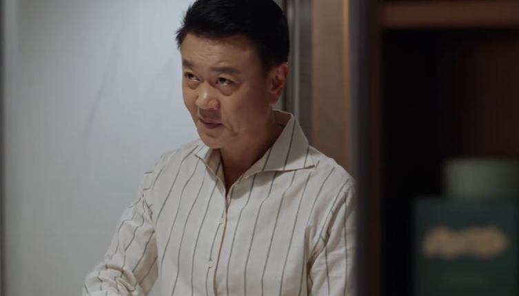《城中之城》：但凡于和伟拉胯一点，都压不住这群“演技炸裂”的老戏骨