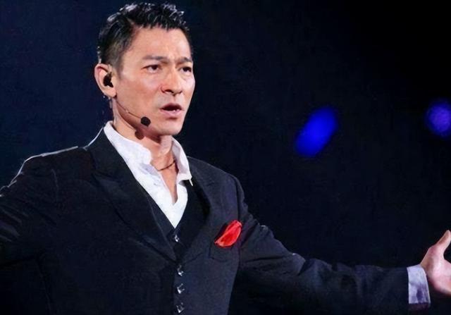 庞龙|庞龙：凭一首歌赚2亿，上4次春晚后忽然“落寞”，今怎样了？