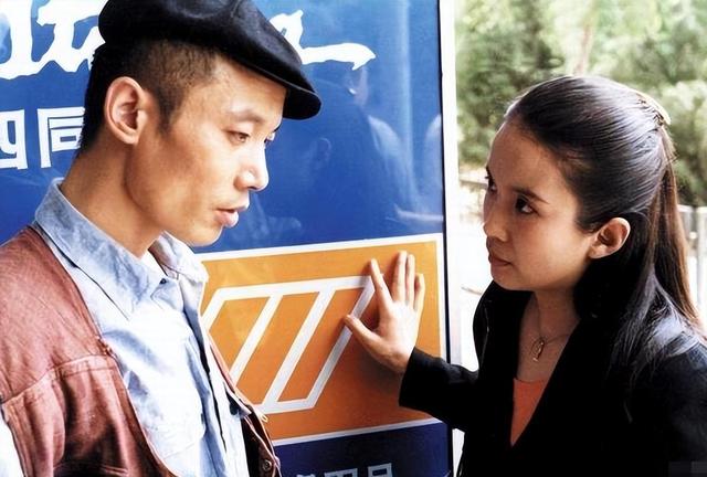 父母已离世，妹妹还远在美国，67岁无儿无女的葛优，如今怎样？