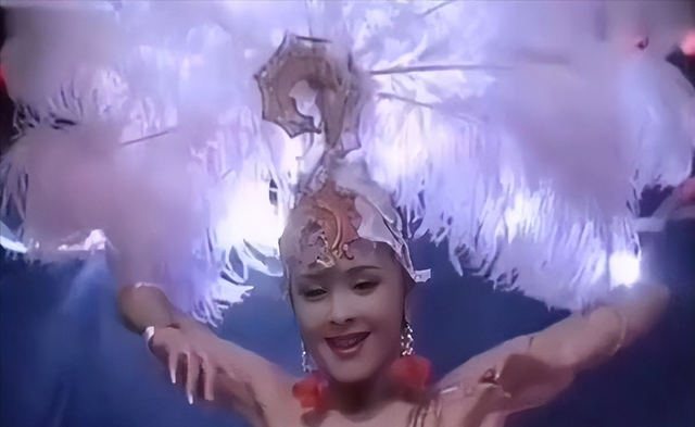 “最美杨贵妃”周洁生前最后时光:自费27万包机回国,五天后去世