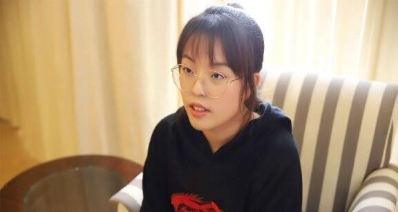 她是《好声音》悲惨冠军，成名后一个月无人问津，如今判若两人