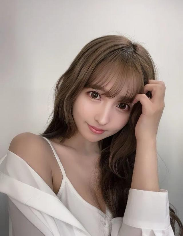 三上悠亚:魅力四射的演艺女神,才华与美貌并存!