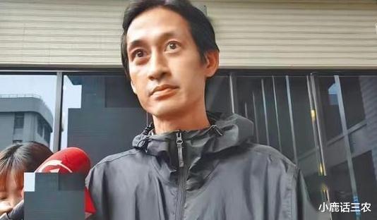 心酸!曝唐治平精神失常,街边游荡举止疯癫,摇头晃脑还攻击小孩!